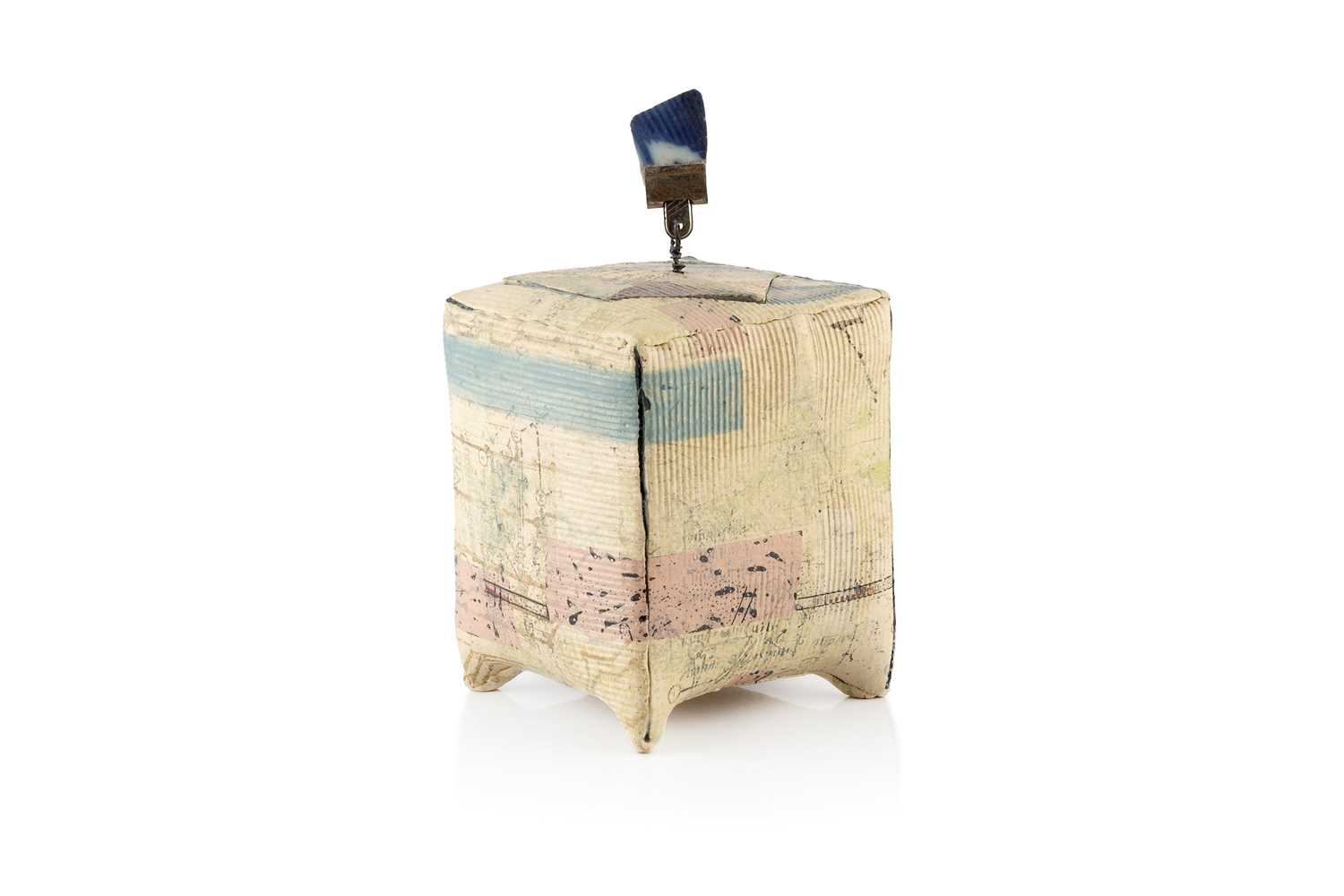 Lot 731 - Robert Cooper (b.1949) Lidded vessel ceramic...