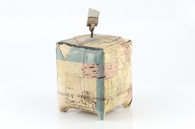 Lot 731 - Robert Cooper (b.1949) Lidded vessel ceramic...