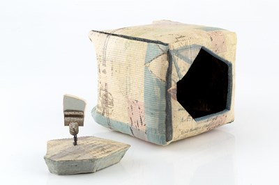 Lot 731 - Robert Cooper (b.1949) Lidded vessel ceramic...