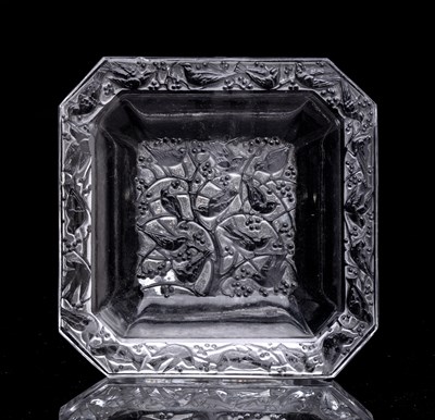 Lot 413 - René Lalique (1860-1945) Anna ashtray...