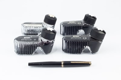 Lot 441 - A Mont Blanc 'Classic' fountain pen, with 14ct...