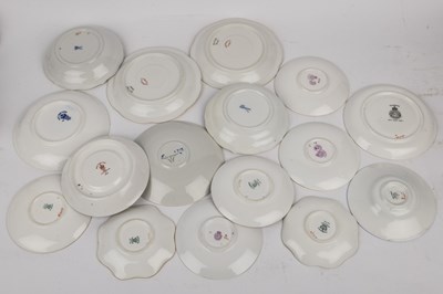 Lot 427 - A collection of English and Continental porcelain