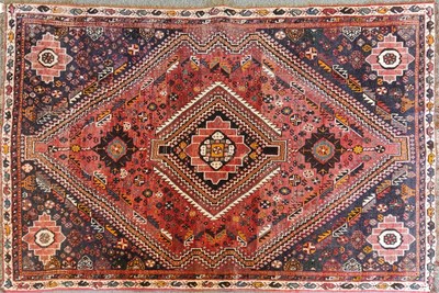 Lot 1392 - A 20th century Hamadan-style rug