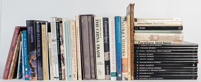 Lot 536 - A collection of art and antiques interest books