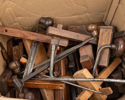 Lot 1488 - A collection of carpenter's woodworking tools