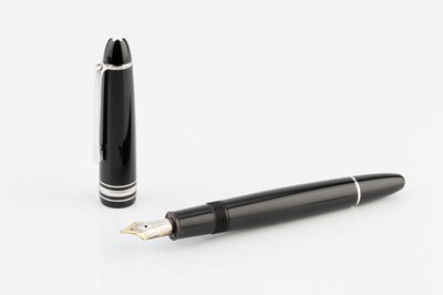 Lot 442 - A Mont Blanc Meisterstück 'Pix' Fountain pen,...