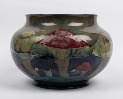 Lot 1366 - A Claremont pattern Moorcroft bowl