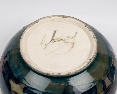 Lot 1366 - A Claremont pattern Moorcroft bowl
