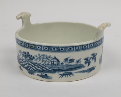 Lot 1321 - An 18th century Worcester butter dish, cover, and stand