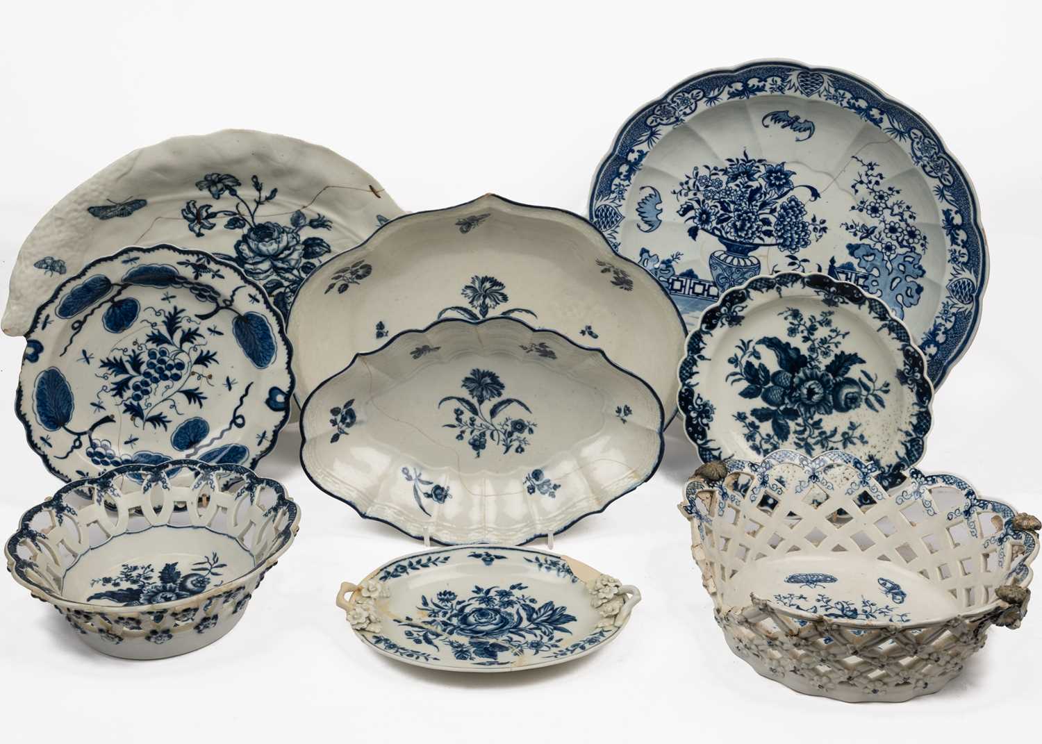 Lot 1333 - A group of 18th century Worcester porcelain