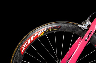 Lot 1519 - A Giant triathlon bike