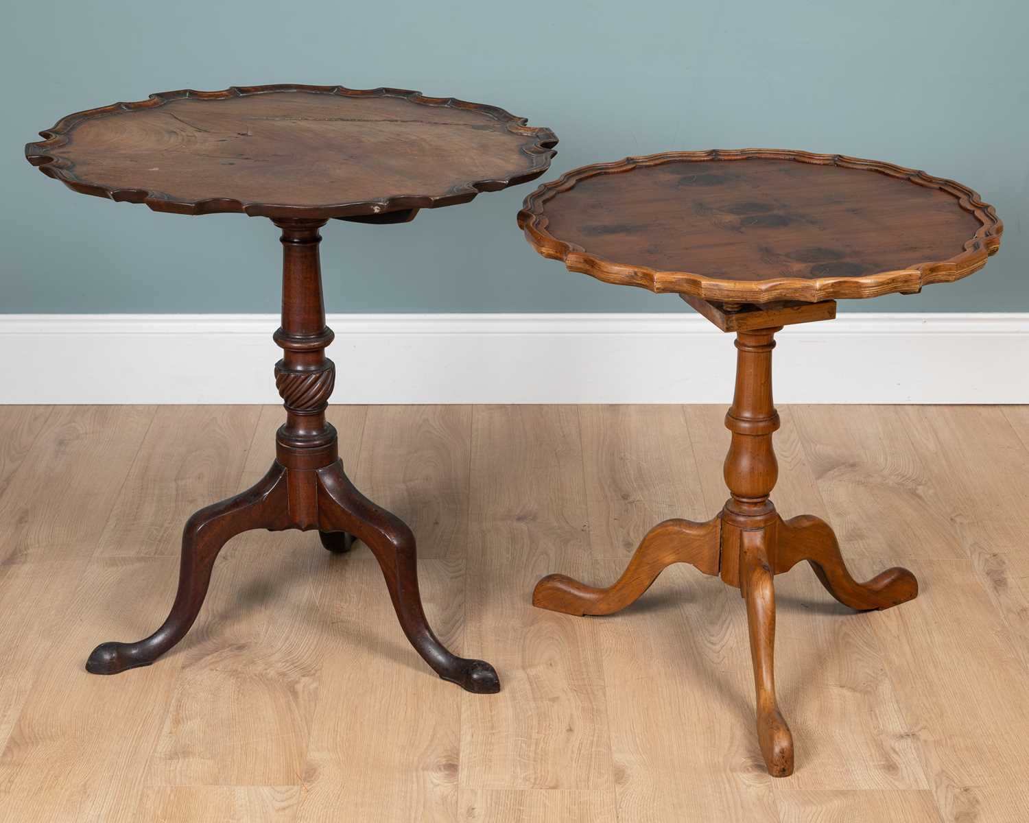 Lot 564 - Two pie crust tilt-top occasional tables