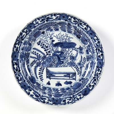 Lot 38 - Blue and white porcelain dish Chinese, Kangxi...