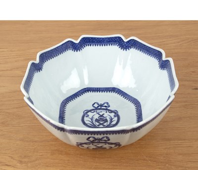 Lot 39 - Blue and Export Armorial bowl Chinese, circa...
