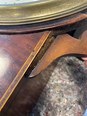 Lot 1030 - A George III mahogany cased tavern clock