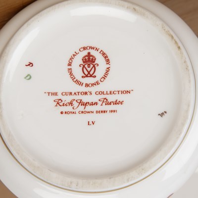Lot 324 - Royal Crown Derby The Curators Collection tea...