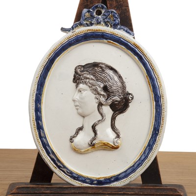 Lot Pratt Ware 18th/early 19th Century, cameo...