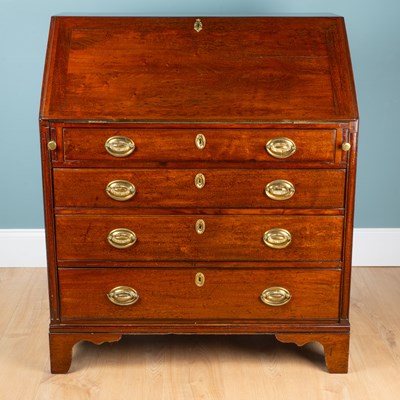 Lot 303 - A George III mahogany bureau