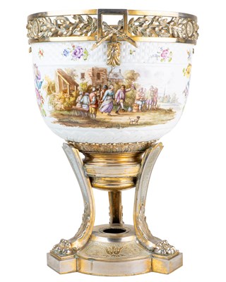 Lot 130 - A Sitzendorf porcelain and ormolu jardinière