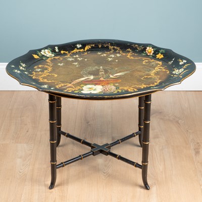 Lot 292 - A pair of papier-mâché tray-top table occasional tables
