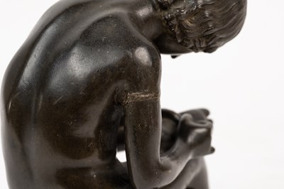 Lot 542 - A Grand Tour bronze, after the antique, of Spinario
