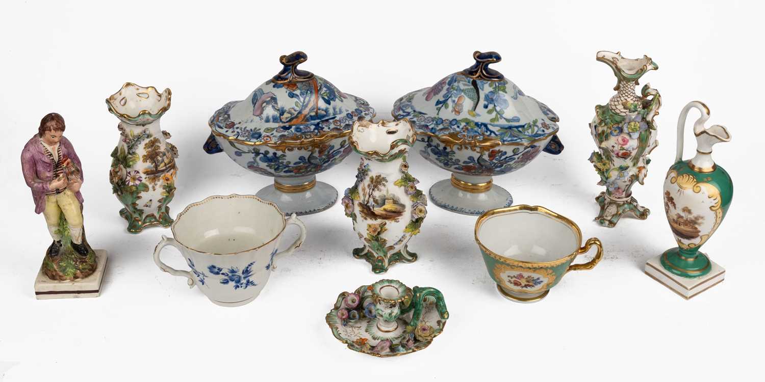 Lot 1368 - A small group of antique ceramics