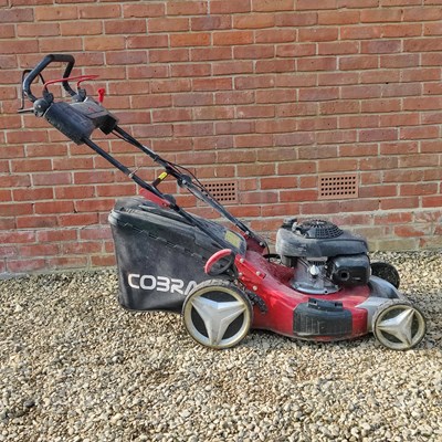 Lot 1542 - A Honda Cobra OHC GCV160 push-along lawnmower