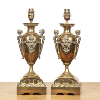 Lot Pair of brass table lamps 19th Century style,...