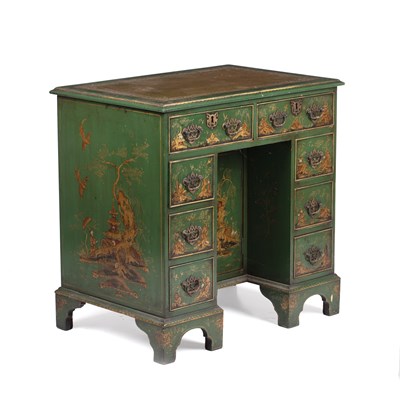Lot 1 - A 20th century Regency style kneehole desk...