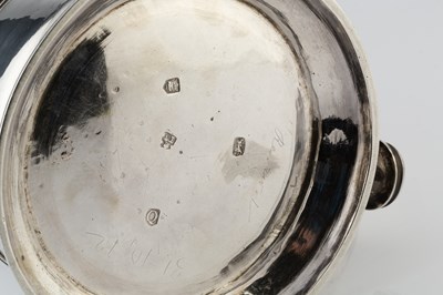 Lot 578 - A George II silver tankard, having slightly...