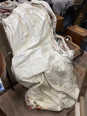 Lot 597 - A pair of interlined curtains