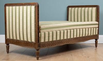 Lot 465 - An early 20th century French oak-framed day bed