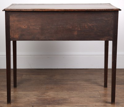 Lot 26 - Mahogany and satinwood crossbanded dressing...