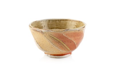 Lot 800 - Ruthanne Tudball (b.1948) Footed bowl...