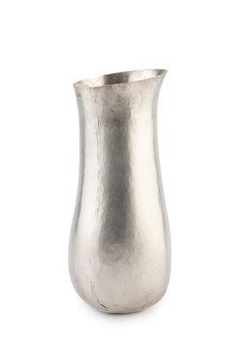 Lot 629 - A Britannia standard silver pouring vessel by...
