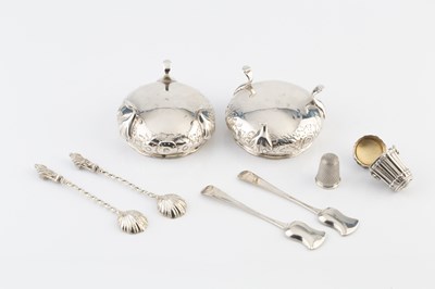 Lot 446 - A mid Victorian silver thimble case, of shaped...