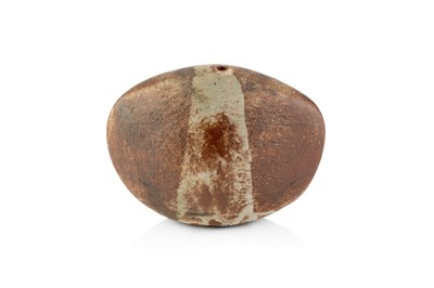 Lot 555 - Gordon Baldwin (b.1932) An early pebble form...