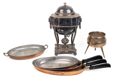 Lot 336 - A collection of metal items