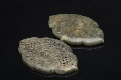 Lot 198 - Green soapstone shaped box and cover Chinese,...