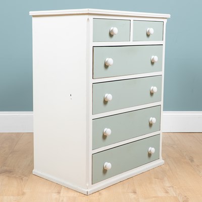Lot 287 - A painted chest of drawers