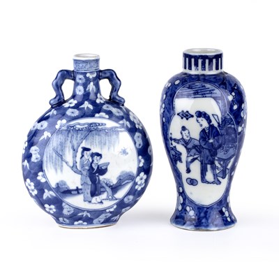 Lot 172 - A Chinese blue and white moon flask decorated...