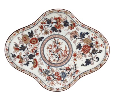 Lot 168 - An 18th century Chinese Imari tray with...