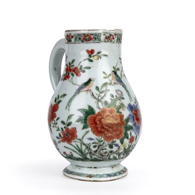Lot 176 - An early 18th century Chinese jug with...