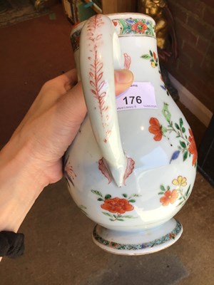 Lot 176 - An early 18th century Chinese jug with...