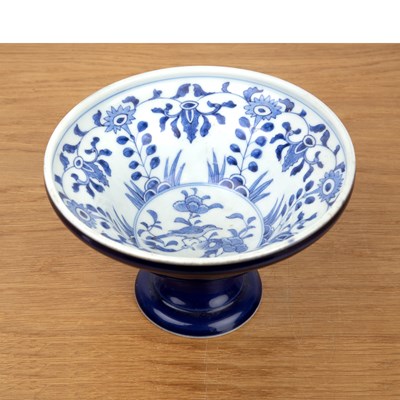 Lot 101 - Blue and white pedestal bowl Chinese,...