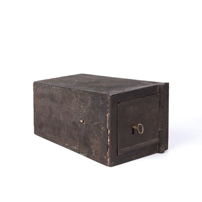 Lot 106 - An 18th century iron wall mounting safe with a...