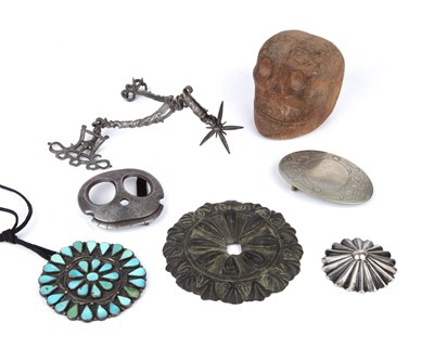 Lot 118 - Miscellaneous items to include a steel buckle...