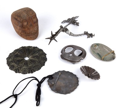 Lot 118 - Miscellaneous items to include a steel buckle...