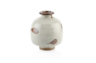 Lot 540 - Jason Wason (b.1946) at Leach Pottery Vase...