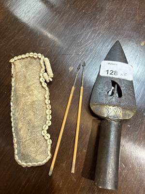 Lot 128 - Artifacts to include an Inuit carved horn...